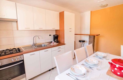 Cancini Apartment | Holiday apartment with use of pool