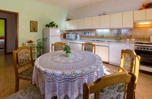 Dramalj Apartment | Holiday apartment with air conditioning and terrace