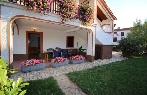 Funtana Apartment | Holiday apartment with terrace