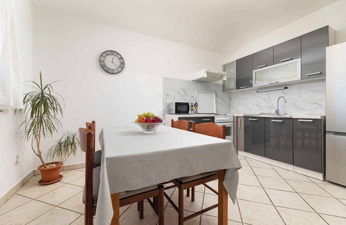 Bogovici Apartment | Holiday apartment with air conditioning and sea view
