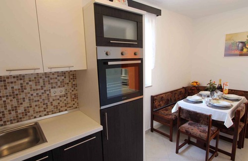 Sveti Anton Apartment | Holiday apartment with air conditioning and terrace