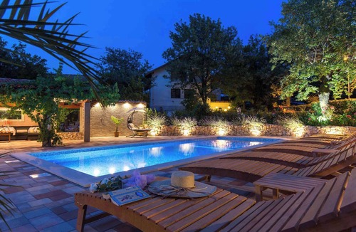 Milcetici Apartment | Holiday apartment with air conditioning and barbecue