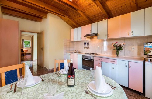 Bregi Apartment | Holiday apartment with panoramic sea views