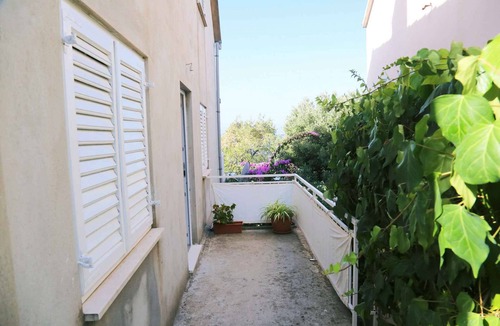 Brna Apartment | Holiday apartment with sea view