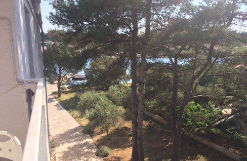Verunic Apartment | Holiday apartment with air conditioning and balcony