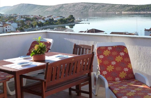 Barbat na Rabu Apartment | Holiday apartment with large terrace and sea view