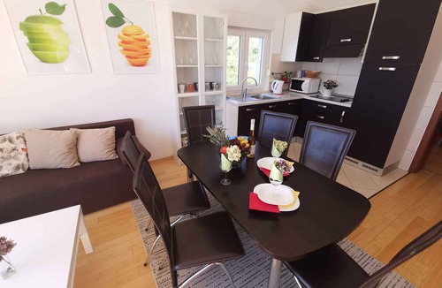 Selce Apartment | Holiday apartment with modern furniture and air conditioning