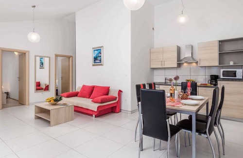 Silo Apartment | Holiday apartment with pool