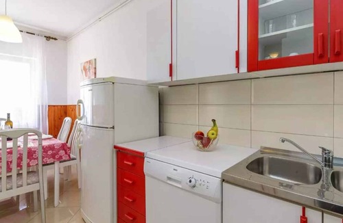Pula Apartment | Holiday apartment with pool and barbecue