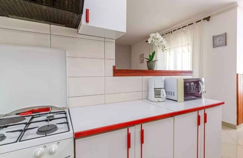Pula Apartment | Holiday apartment with pool and barbecue