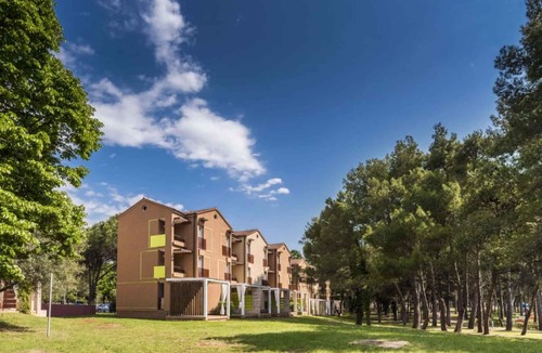 Monterol Apartment | Holiday apartment with pool