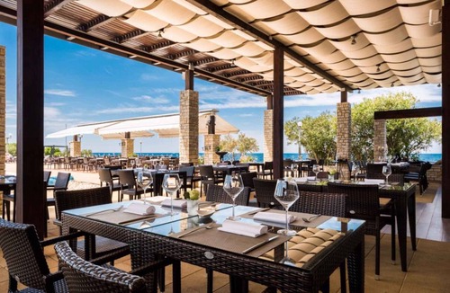 Monterol Apartment | Holiday apartment with pool