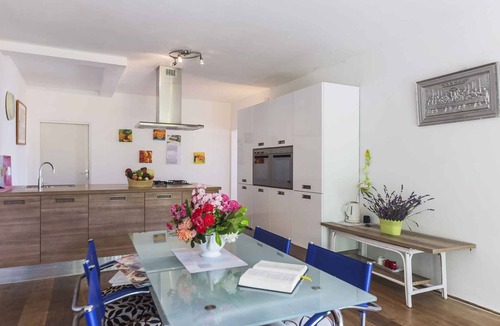 Liganj Apartment | Holiday apartment with sea view