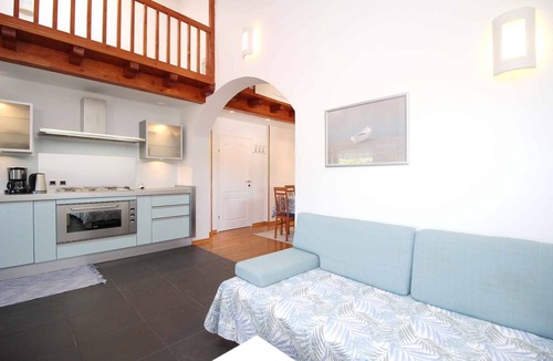 Baska Apartment | Holiday apartment with sea view and air conditioning