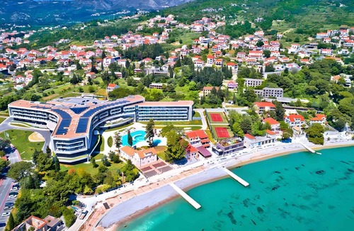 Brasina Apartment | Holiday apartment With sea view and terrace