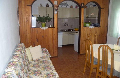 Suha Punta Apartment | Holiday apartment with terrace