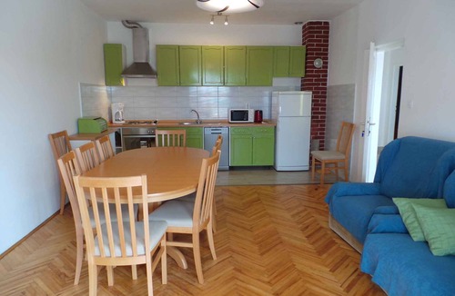 Ljubac Apartment | Holiday apartment with terrace and air conditioning