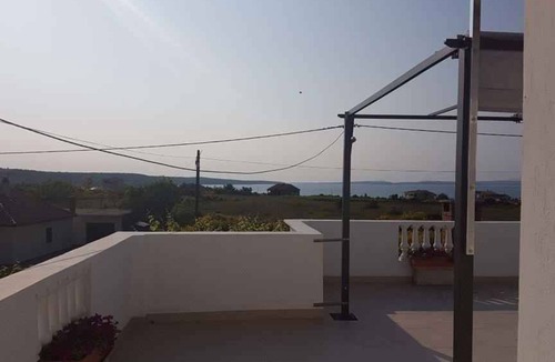 Ljubac Apartment | Holiday apartment with terrace and air conditioning