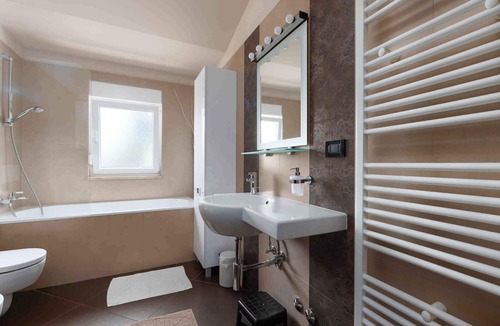 Vrvari Apartment | Holiday apartment with terrace