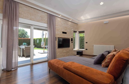 Vrvari Apartment | Holiday apartment with terrace