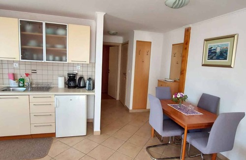 Popovici Apartment | Holiday apartment With terrace and air conditioning