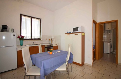 Porec Apartment | Holiday apartment with terrace and air conditioning
