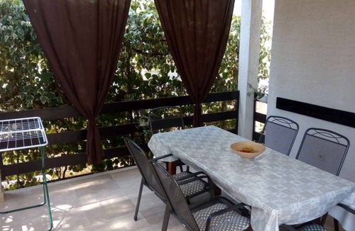 Petrcane Apartment | Holiday apartment with terrace and air conditioning