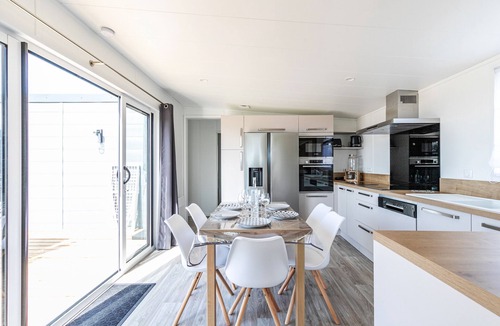 Bretignolles-sur-Mer Ski Chalet | Holiday at 6 in a résidence with heated pool