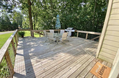 Counce House | Holiday at Pickwick lake minutes away from both marinas! Kid friendly.