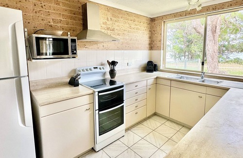 Callala Bay House | Holiday Bliss Waterfront