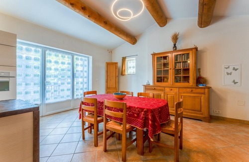 Laval-Saint-Roman House | Holiday Cottage "Mas de la Ravine chez Juju" with Shared Pool, Wi-Fi & Air Conditioning
