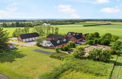 Lonstrup Apartment | Holiday Cottage Coziness And Activities For 18 People