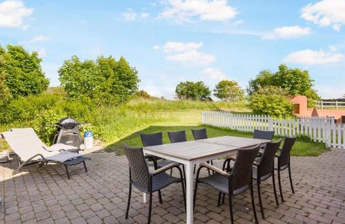 Lonstrup Apartment | Holiday Cottage Coziness And Activities For 18 People