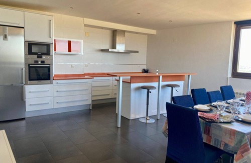 Penarroya de Tastavins House | Holiday Home 'Casacastillo28' with Mountain View, Wi-Fi and Air Conditioning