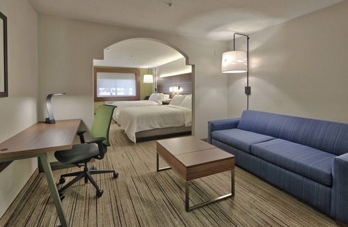 Portales Hotel | Holiday Express & Suites Portales by IHG