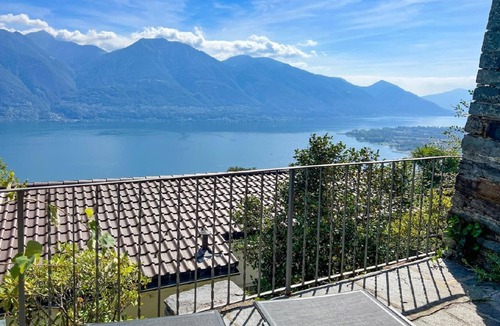 Brione sopra Minusio Apartment | Holiday flat "Casa Riale downstairs"