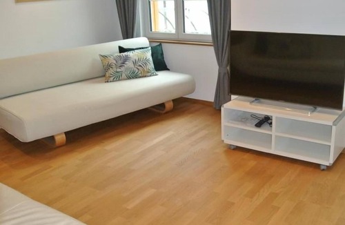 Haslen Apartment | Holiday flat Blue House