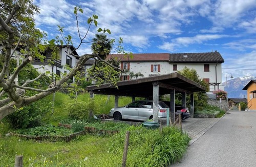 Gambarogno Apartment | Holiday flat "Casa Ritz" with garden