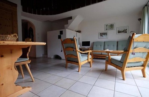 La Punt-Chamues-ch Apartment | Holiday flat "Curtins Sassella 1"