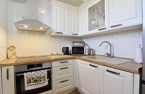 Savudrija Apartment | Holiday flat "Enea 2" with terrace