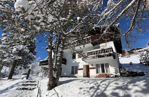 Arosa Apartment | Holiday flat "Haus Rupicapra"