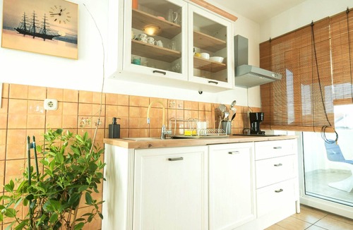 Klimno House | Holiday flat "Kamenar 2" near the beach