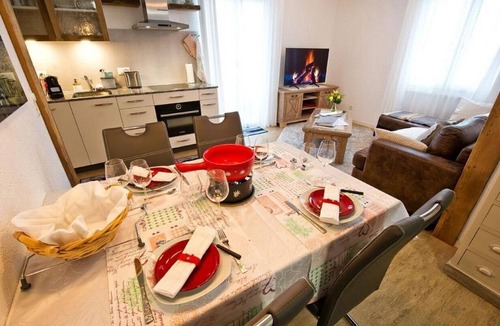 Sattel House | Holiday flat "S'Edelweiss" with mountain view