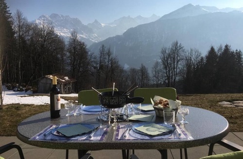 Hohfluh Apartment | Holiday flat with mountain view