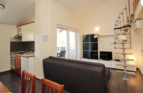 Jurandvor Apartment | Holiday flat with air conditioning and washing machine