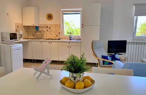 Silo Apartment | Holiday flat with air conditioning and barbecue facilities