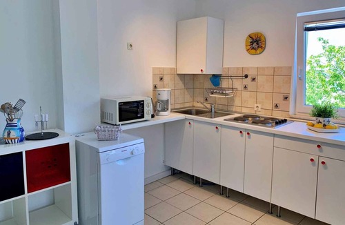 Silo Apartment | Holiday flat with air conditioning and barbecue facilities