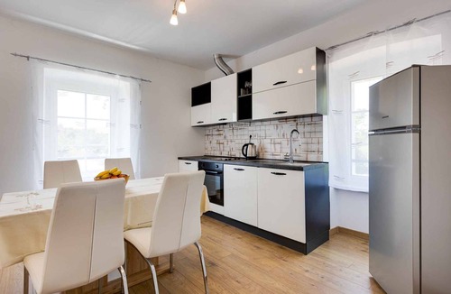 Rasopasno Apartment | Holiday flat with balcony