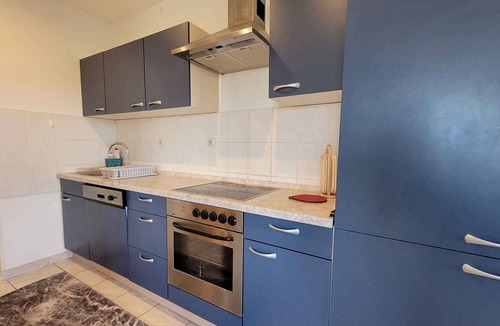 Milovcici Apartment | Holiday flat with garden and barbecue