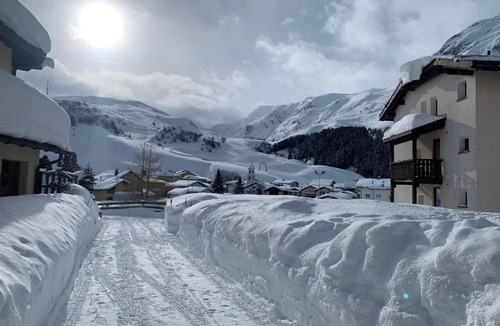 Bivio Apartment | Holiday flat with panoramic views of the mountains
